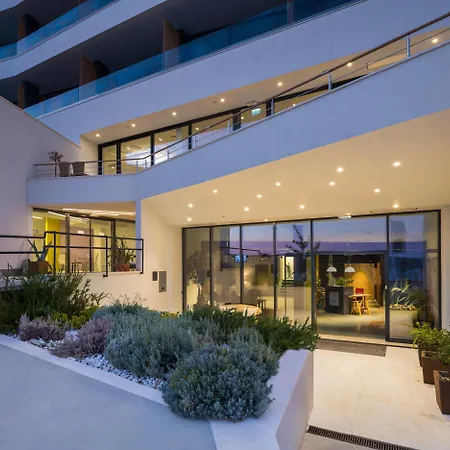 Ola - Adults Only 4*