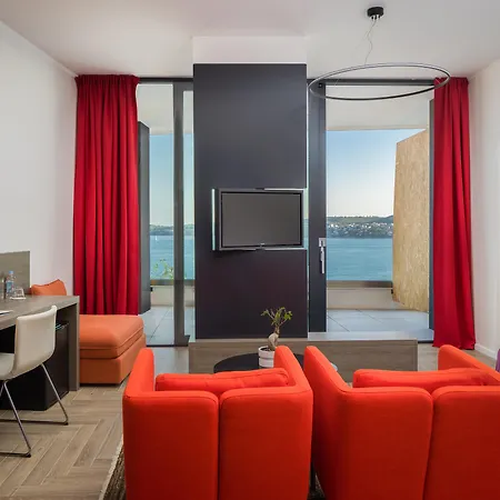 Ola - Adults Only Otel