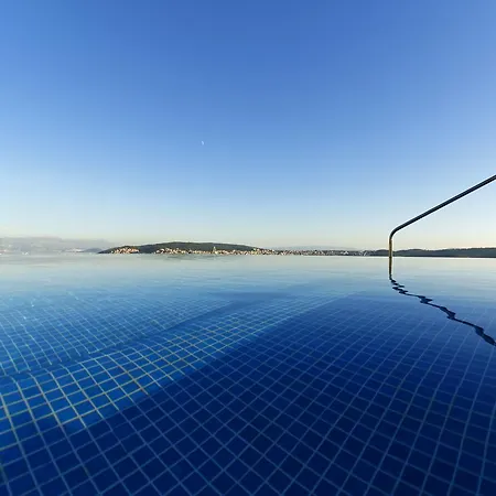 Ola - Adults Only Hotel