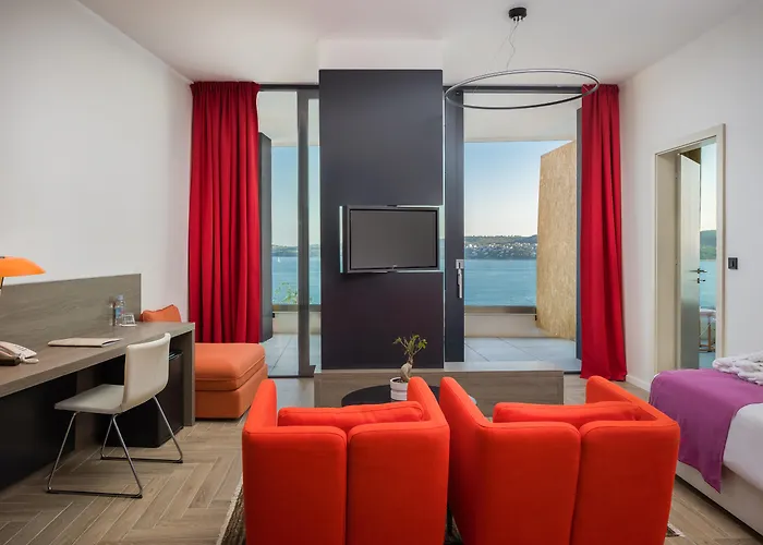 Ola - Adults Only Hotel