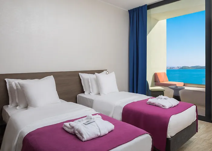 Ola - Adults Only 4*